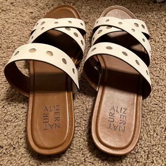 Naturalizer Slides - Picture 2 of 4